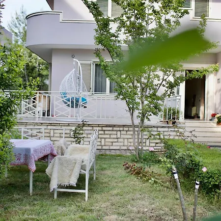 By Romi Rum i privatbostad Durrës